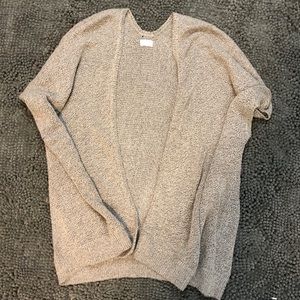 Aritzia Oversized Sweater Shawl Size M/L